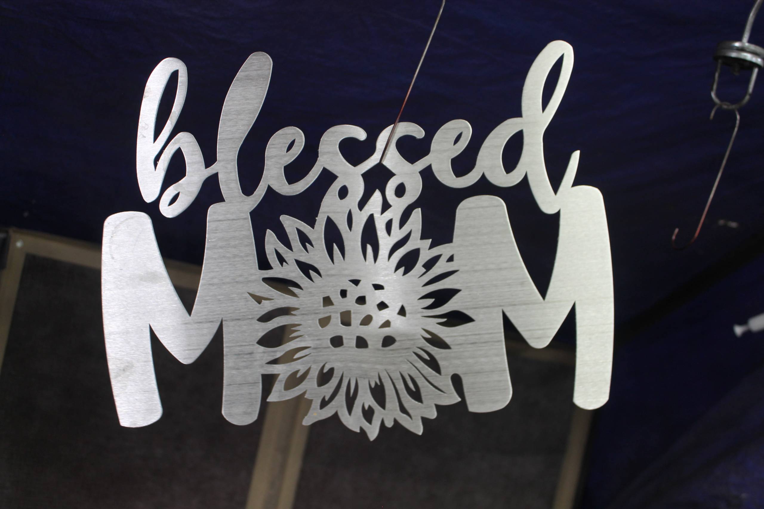 Aluminum Laser-Cut "Blessed Mom" Sign Decoration